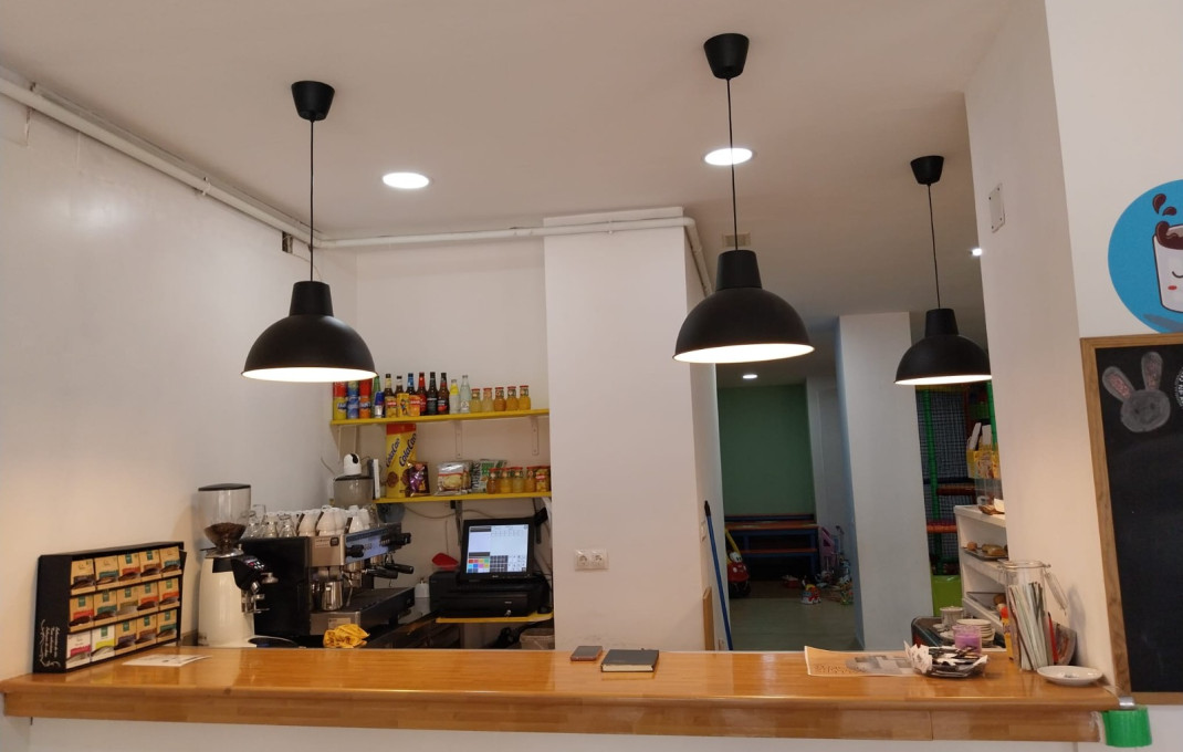 Traspaso - Bar-Cafeteria -
Sabadell