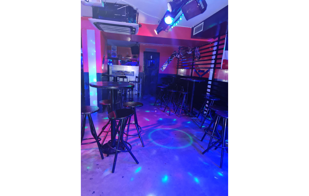 Traspaso - Bar Copas Musical -
Cornella de Llobregat - Sant Ildefons