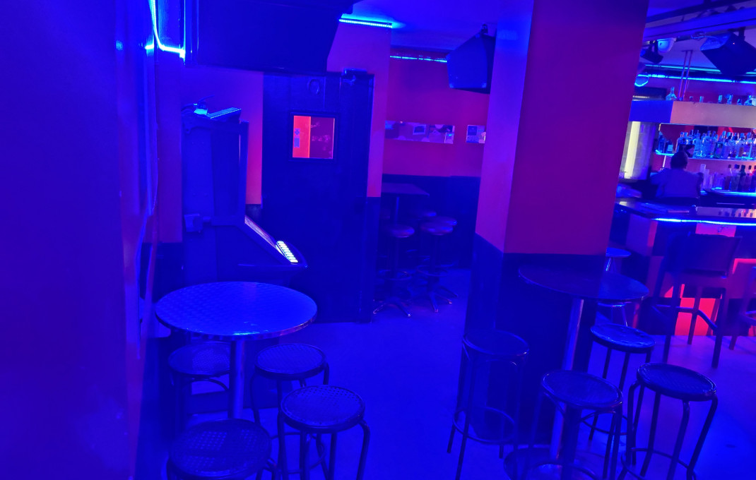 Traspaso - Bar Copas Musical -
Cornella de Llobregat - Sant Ildefons