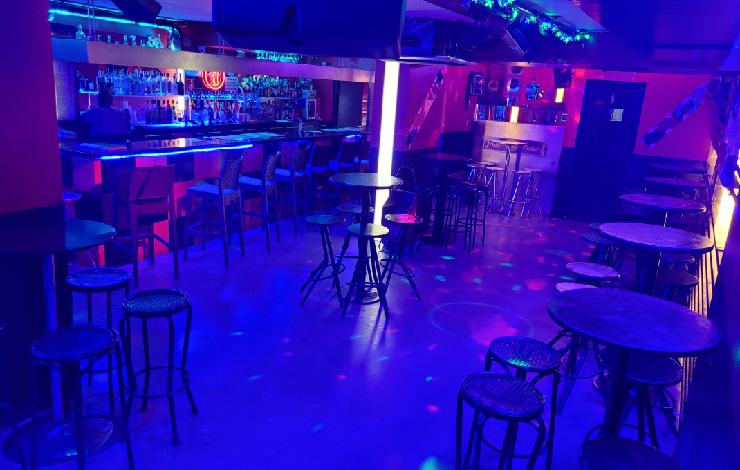 Traspaso - Bar Copas Musical -
Cornella de Llobregat - Sant Ildefons