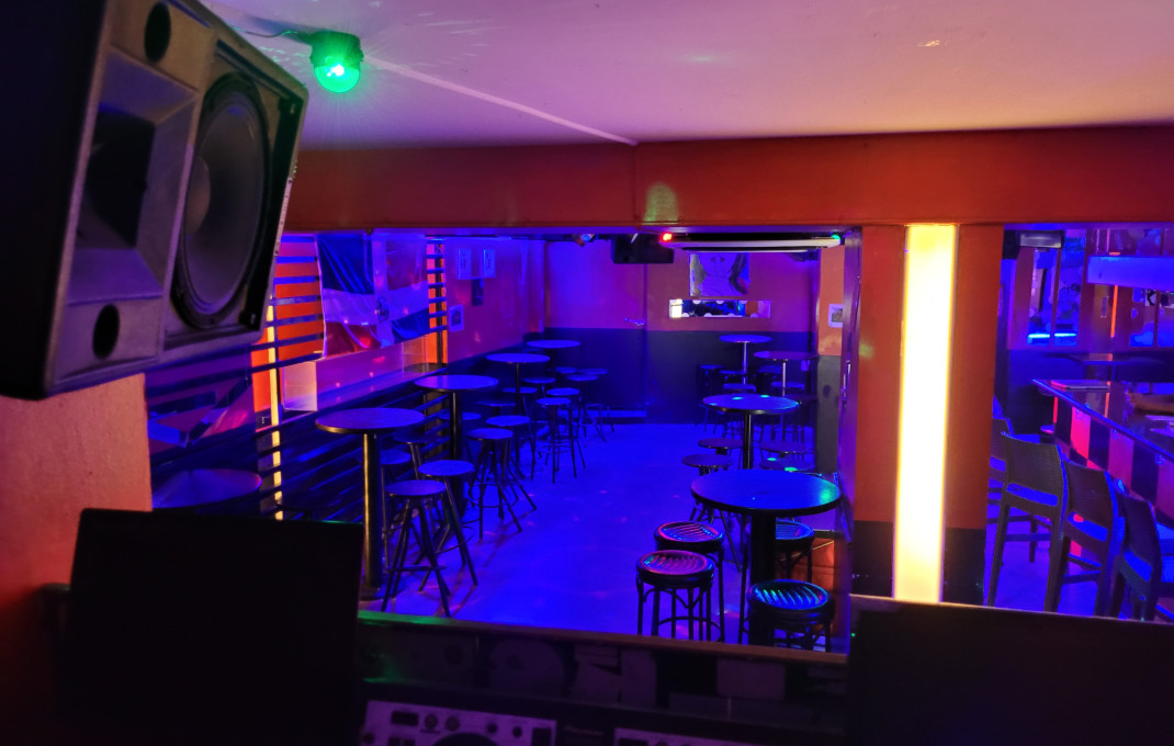 Traspaso - Bar Copas Musical -
Cornella de Llobregat - Sant Ildefons