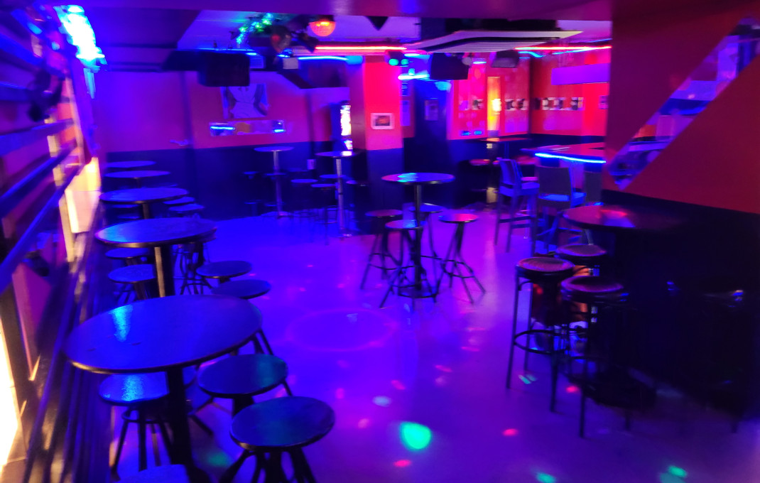 Traspaso - Bar Copas Musical -
Cornella de Llobregat - Sant Ildefons