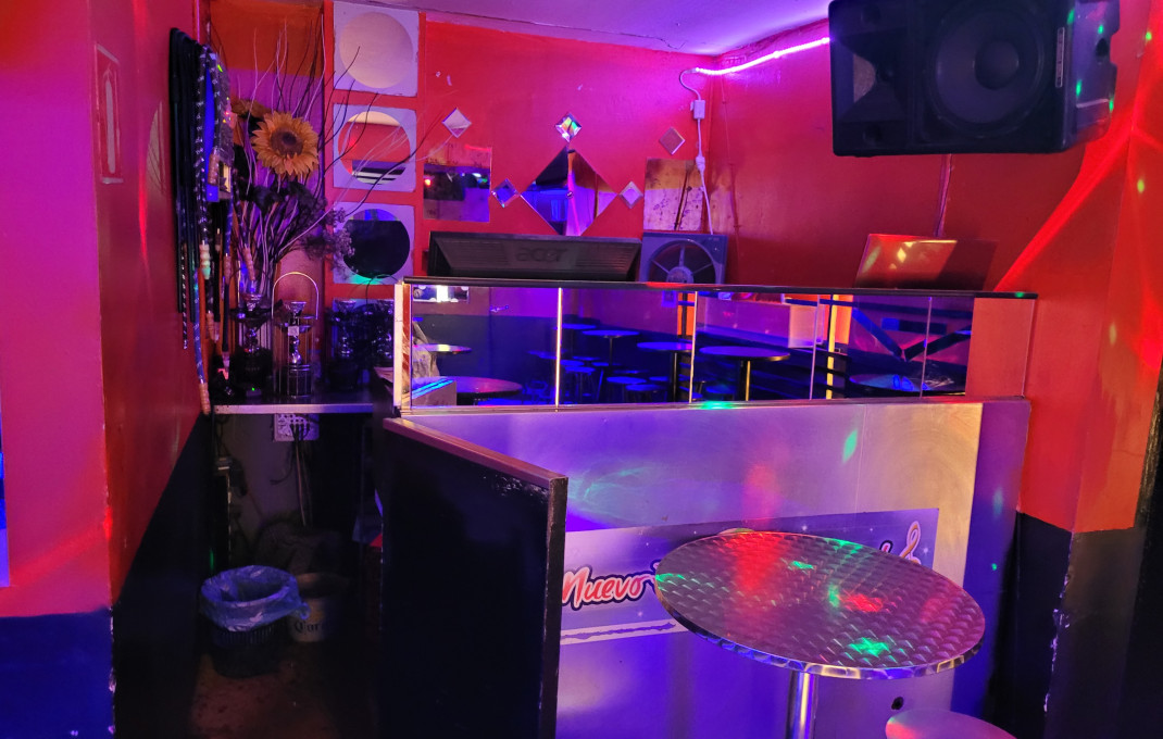 Traspaso - Bar Copas Musical -
Cornella de Llobregat - Sant Ildefons