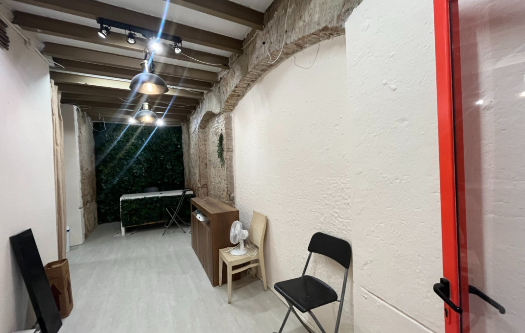 Traspaso - Peluquerias y Estetica -
Barcelona - Ciutat Vella