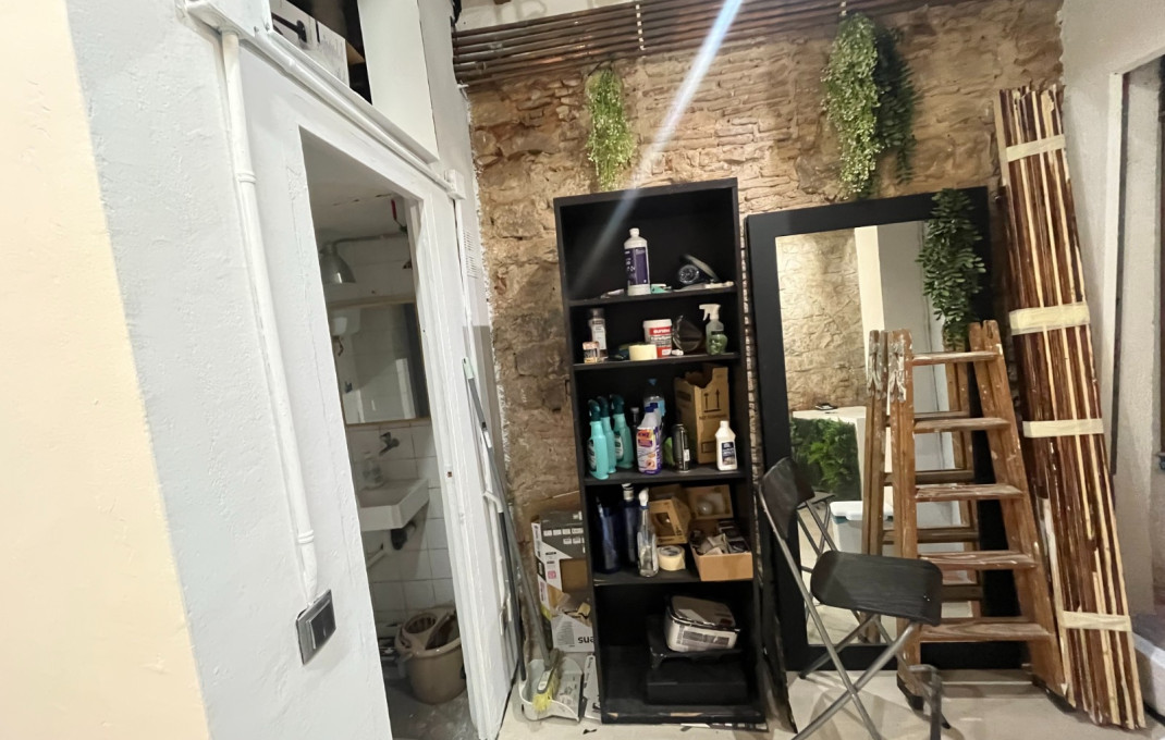 Traspaso - Peluquerias y Estetica -
Barcelona - Ciutat Vella