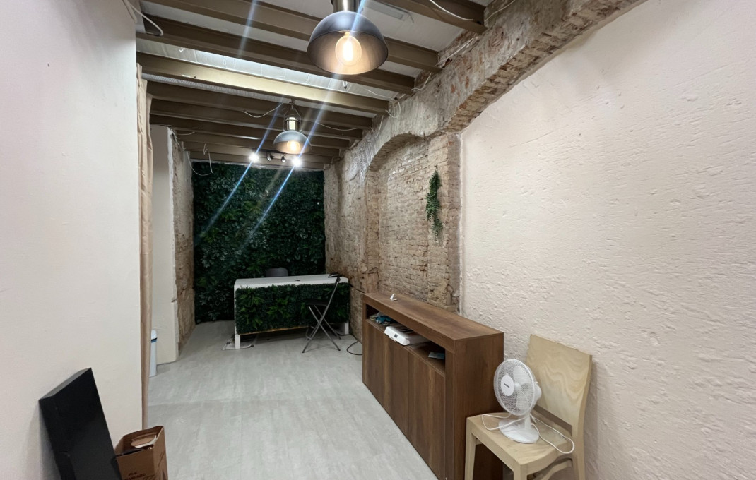 Traspaso - Peluquerias y Estetica -
Barcelona - Ciutat Vella