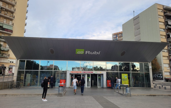 Venta en rentabilidad - Local comercial -
Rubí