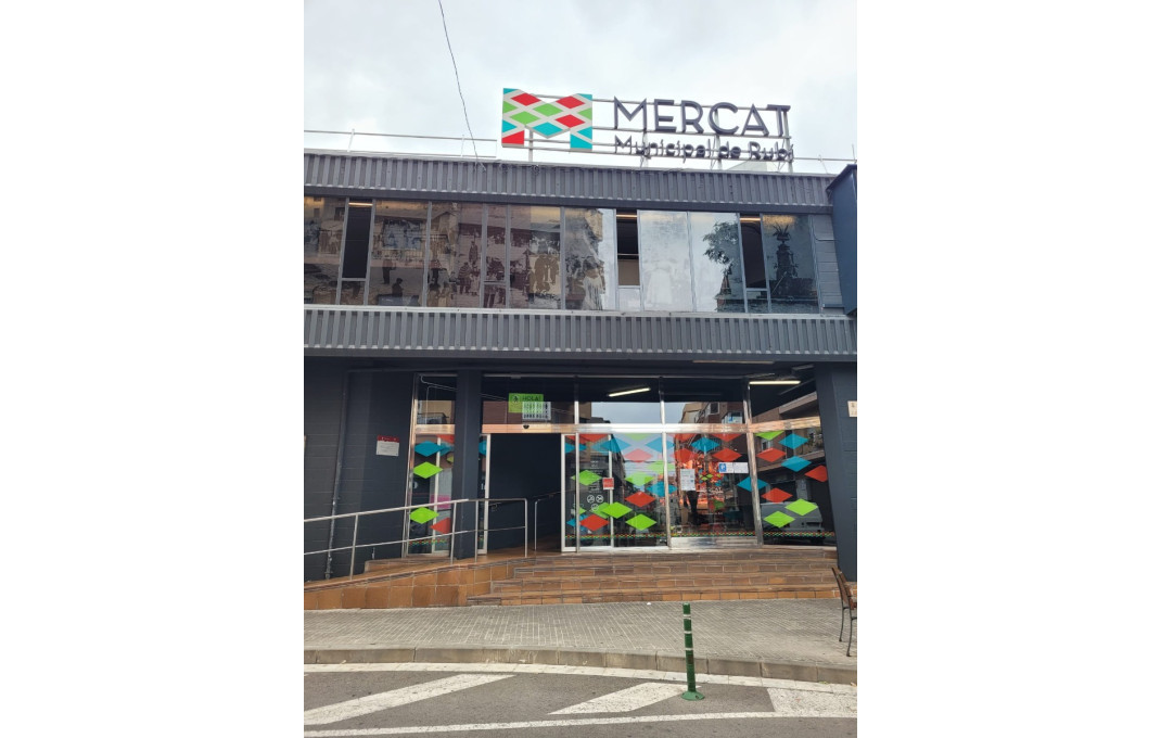 Venta en rentabilidad - Local comercial -
Rubí