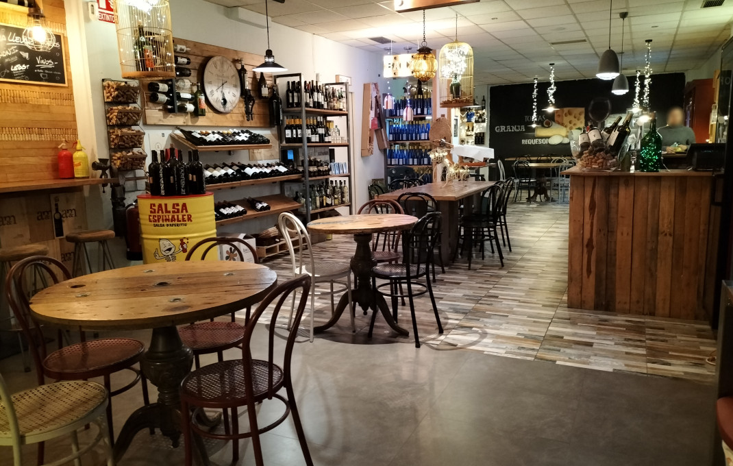 Transfert - Bar- C1 -
Esplugues de Llobregat - Montesa