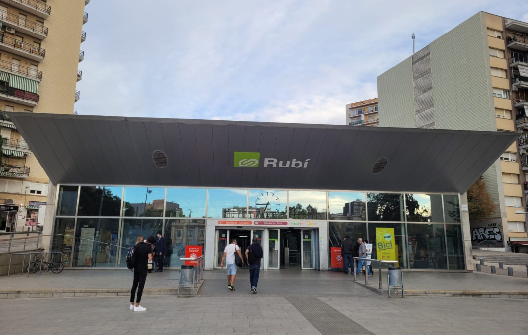 Traspaso - Take Away -
Rubí