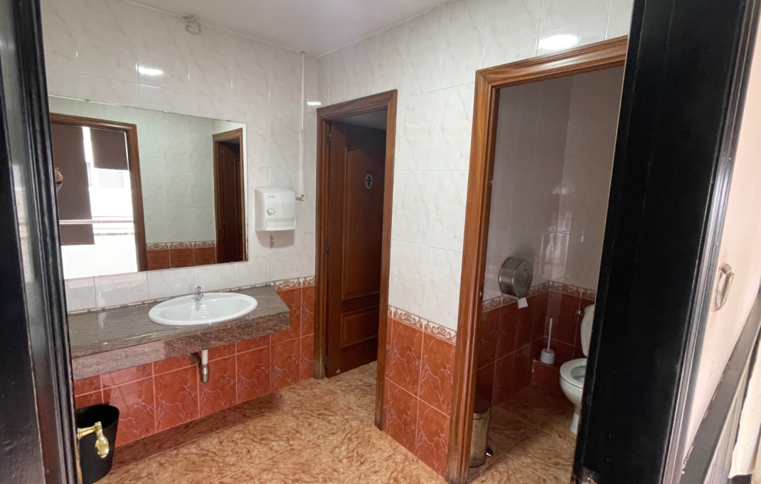 Sale - Bar Restaurante -
L'Hospitalet de Llobregat