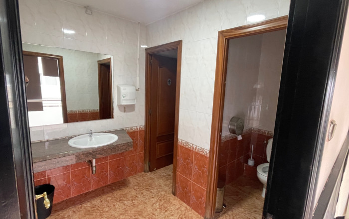 Sale - Bar Restaurante -
L'Hospitalet de Llobregat