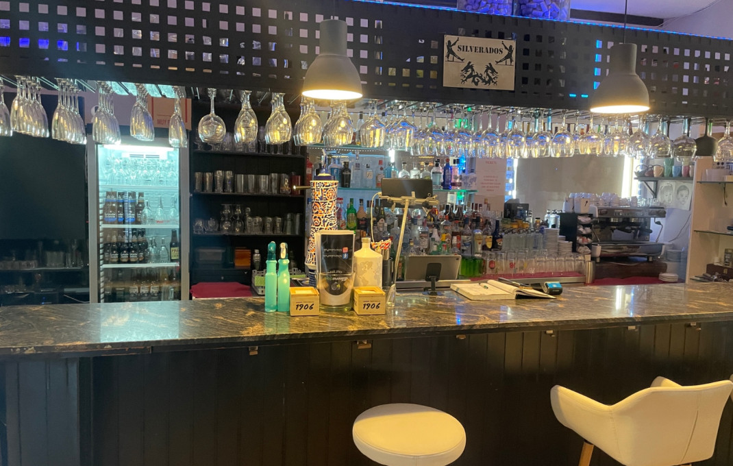 Sale - Bar Restaurante -
L'Hospitalet de Llobregat