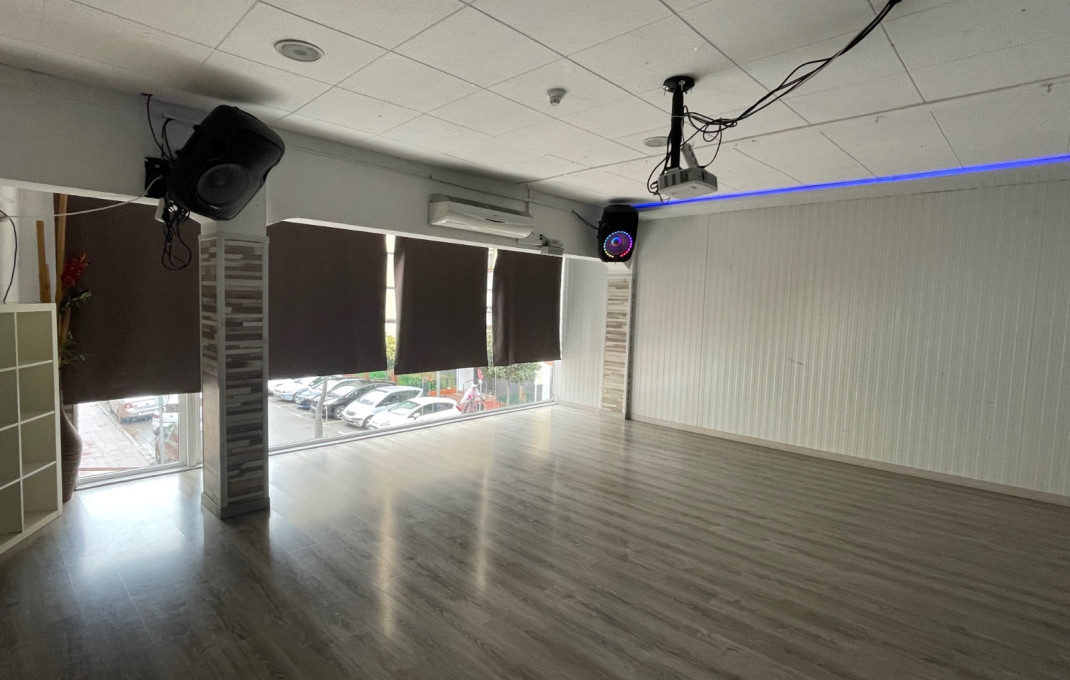 Sale - Bar Restaurante -
L'Hospitalet de Llobregat