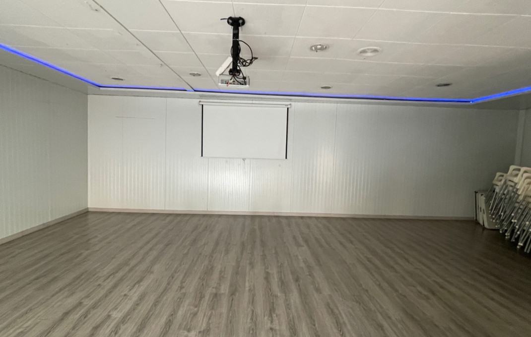 Sale - Bar Restaurante -
L'Hospitalet de Llobregat