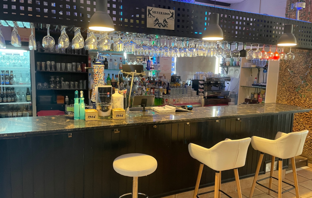 Sale - Bar Restaurante -
L'Hospitalet de Llobregat