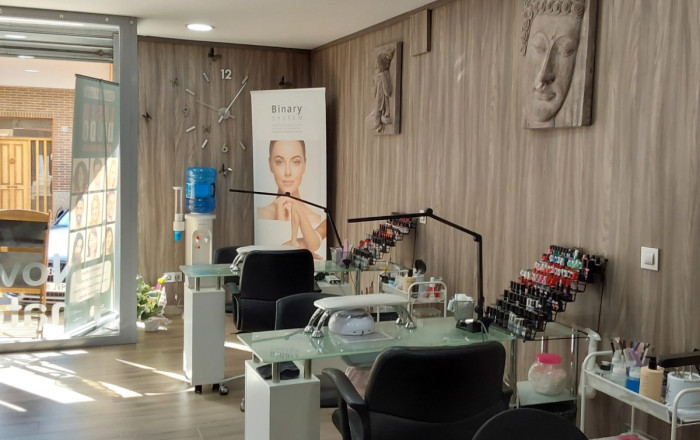 Venta - Local comercial -
Sabadell