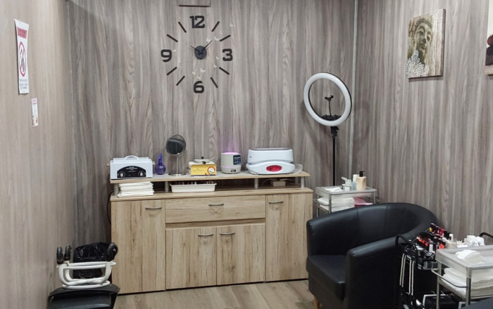 Venta - Local comercial -
Sabadell