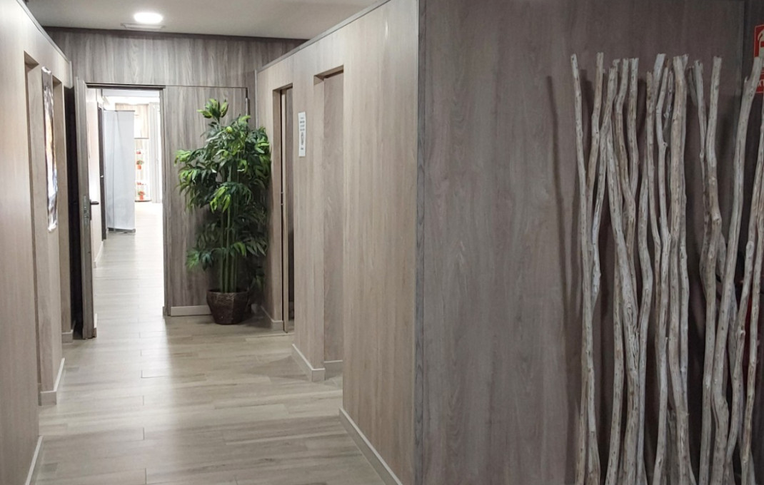 Venta - Local comercial -
Sabadell