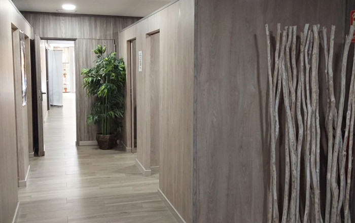 Venta - Local comercial -
Sabadell