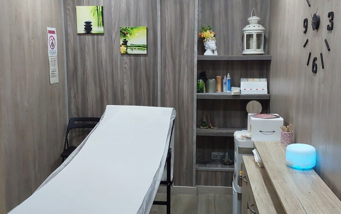 Traspaso - Peluquerias y Estetica -
Sabadell