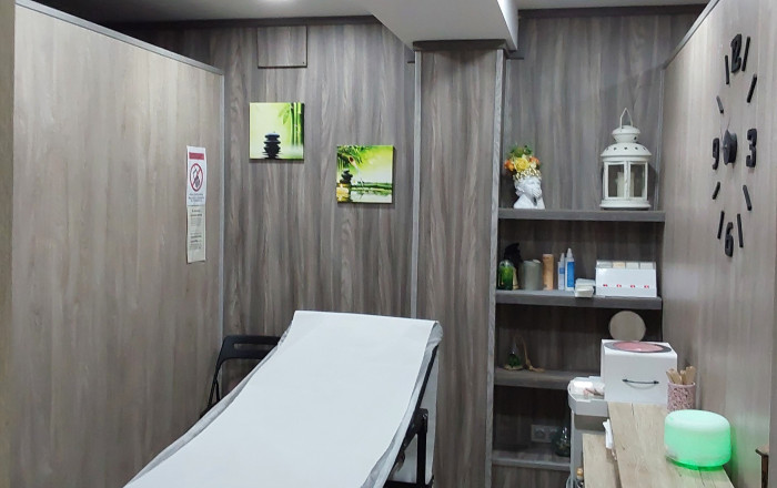 Traspaso - Peluquerias y Estetica -
Sabadell