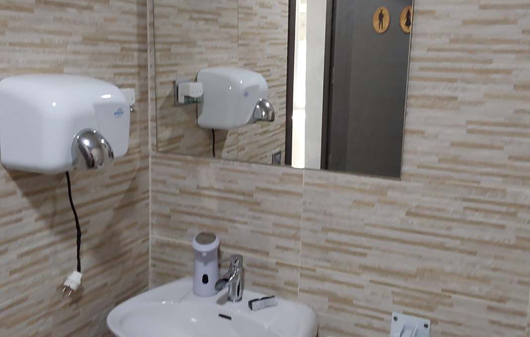 Traspaso - Peluquerias y Estetica -
Sabadell