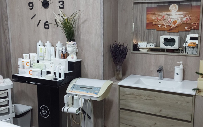 Traspaso - Peluquerias y Estetica -
Sabadell