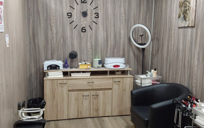 Traspaso - Peluquerias y Estetica -
Sabadell