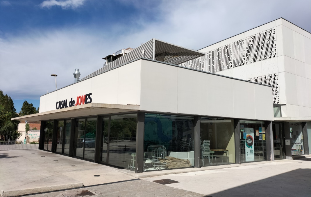 Venta - Local comercial -
Sant Feliu