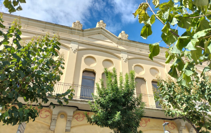 Venta - Local comercial -
Sant Feliu