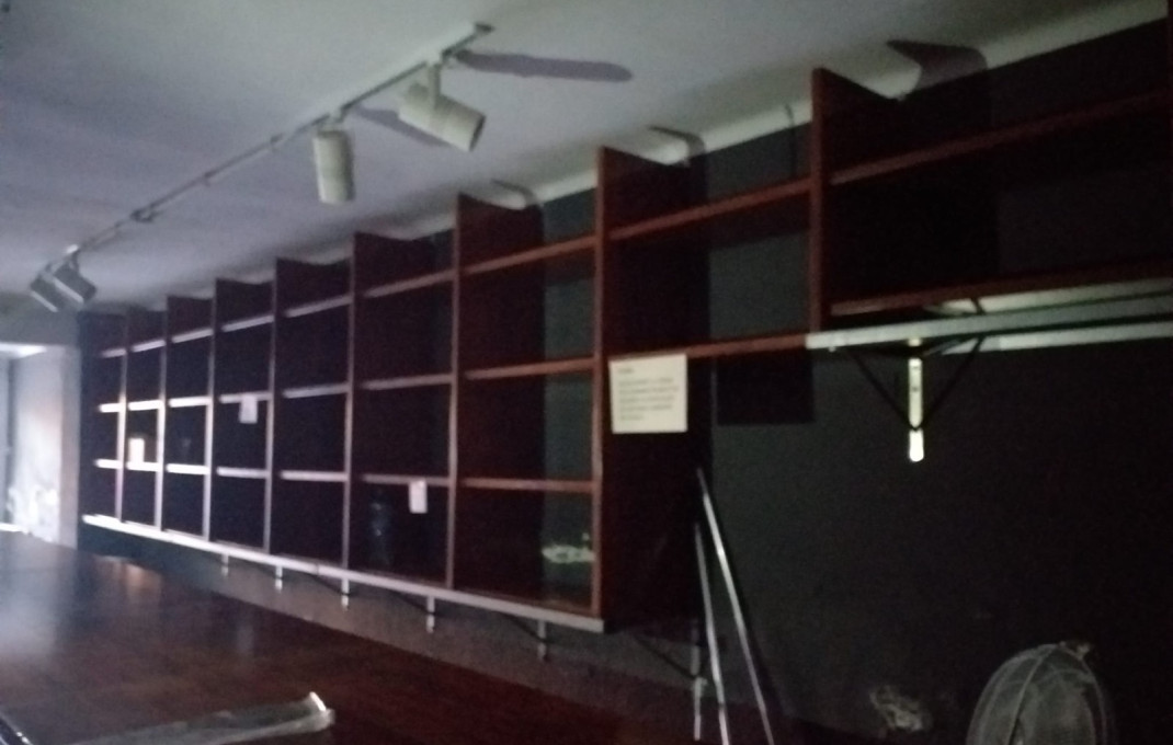 Venta - Local comercial -
Sant Feliu