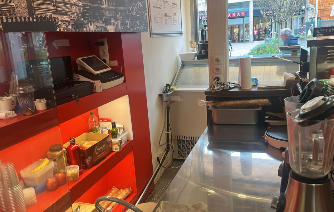 Traspaso - Heladería -
Sabadell