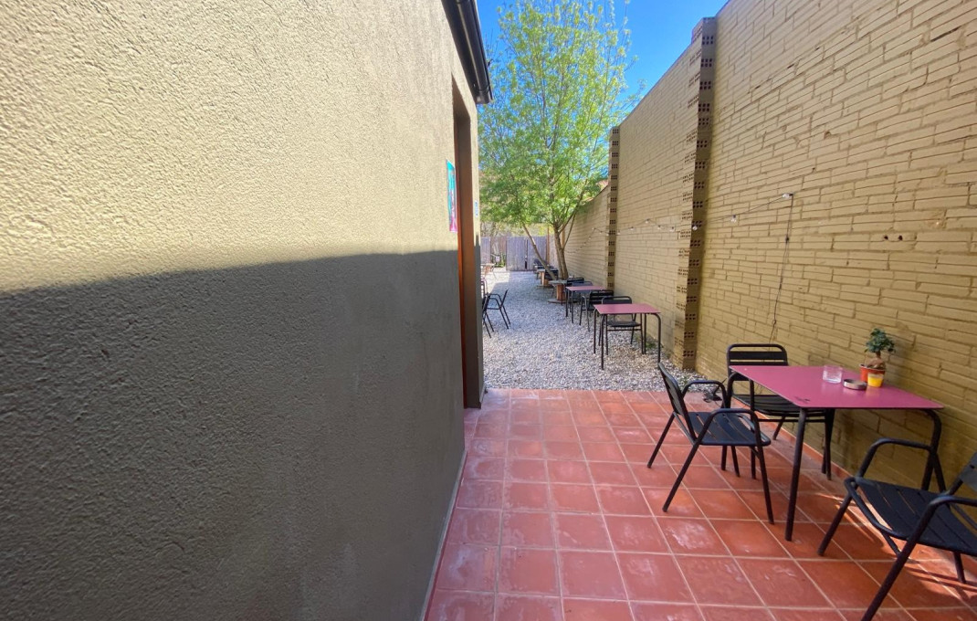 Traspaso - Bar Restaurante -
La Bisbal d'Empordà