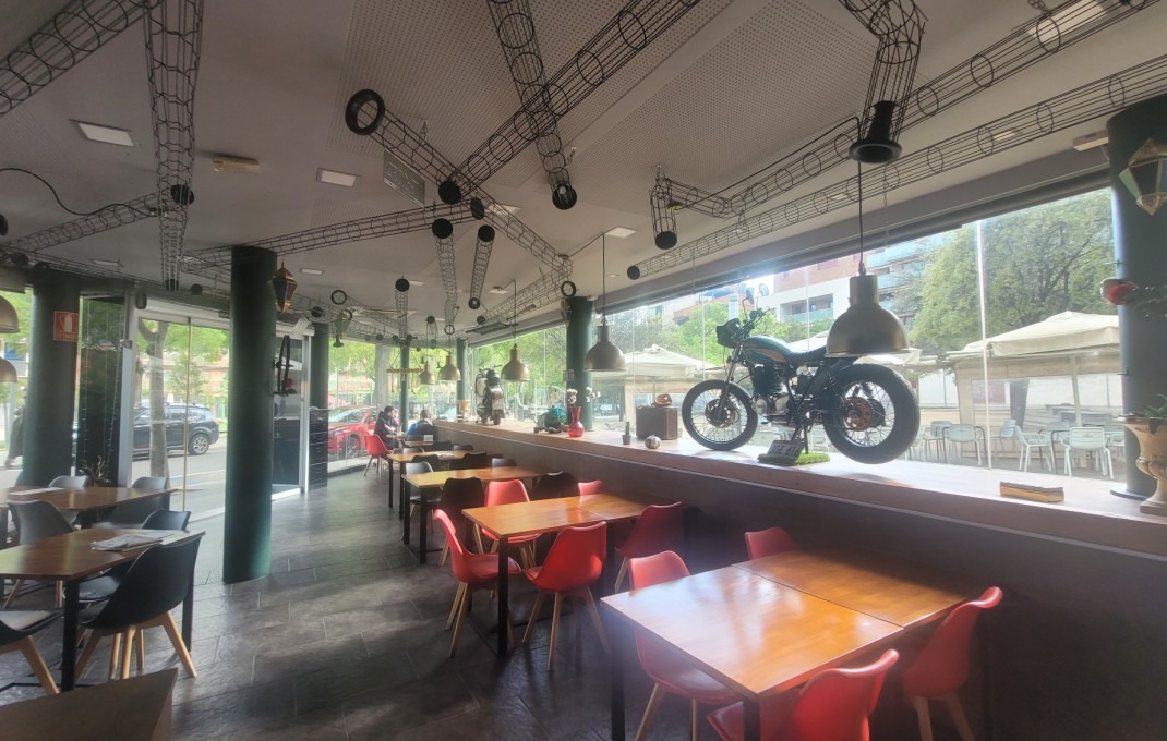 Transfer - Restaurant -
Manresa