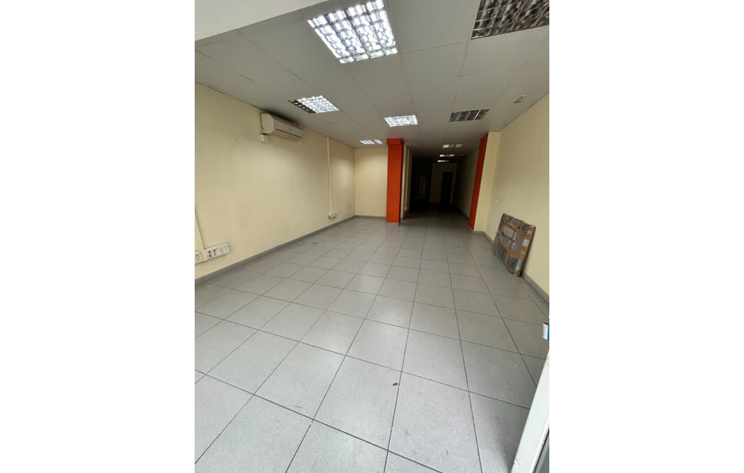 Alquiler - Local comercial -
Gavá