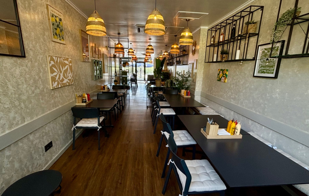 Transfer - Bar Restaurante -
Barcelona - Poblenou