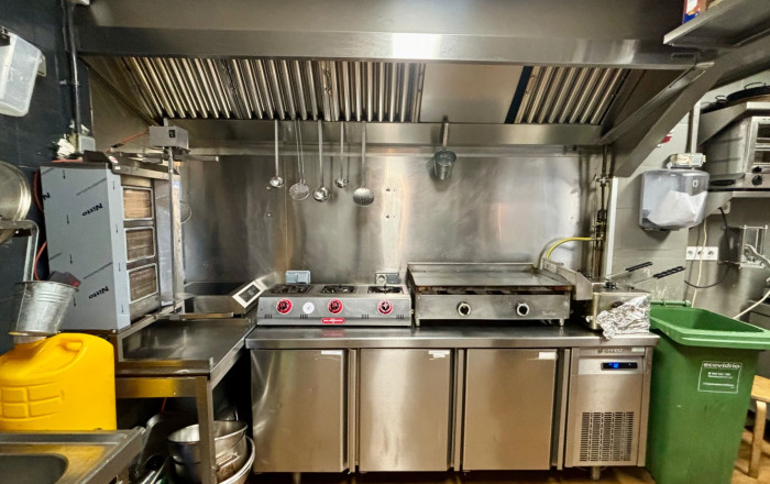 Transfer - Bar Restaurante -
Barcelona - Poblenou