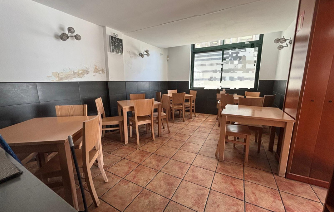 Traspaso - Restaurante -
Barcelona - Gràcia