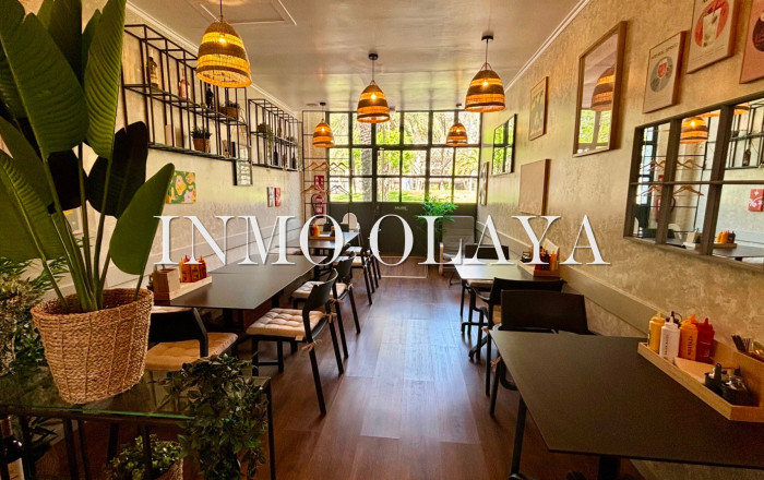 Transfer - Bar Restaurante -
Barcelona - Poblenou