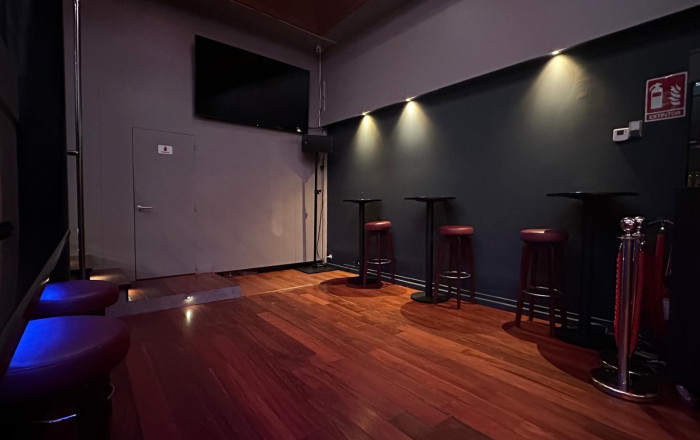 Transfert - Bar Copas Musical -
Barcelona - Eixample Izquierdo