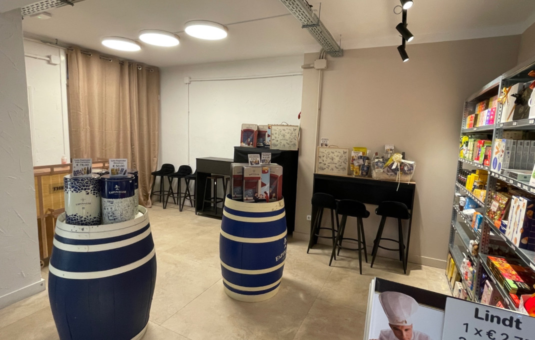 Transfert - Supermarché -
Barcelona - Eixample