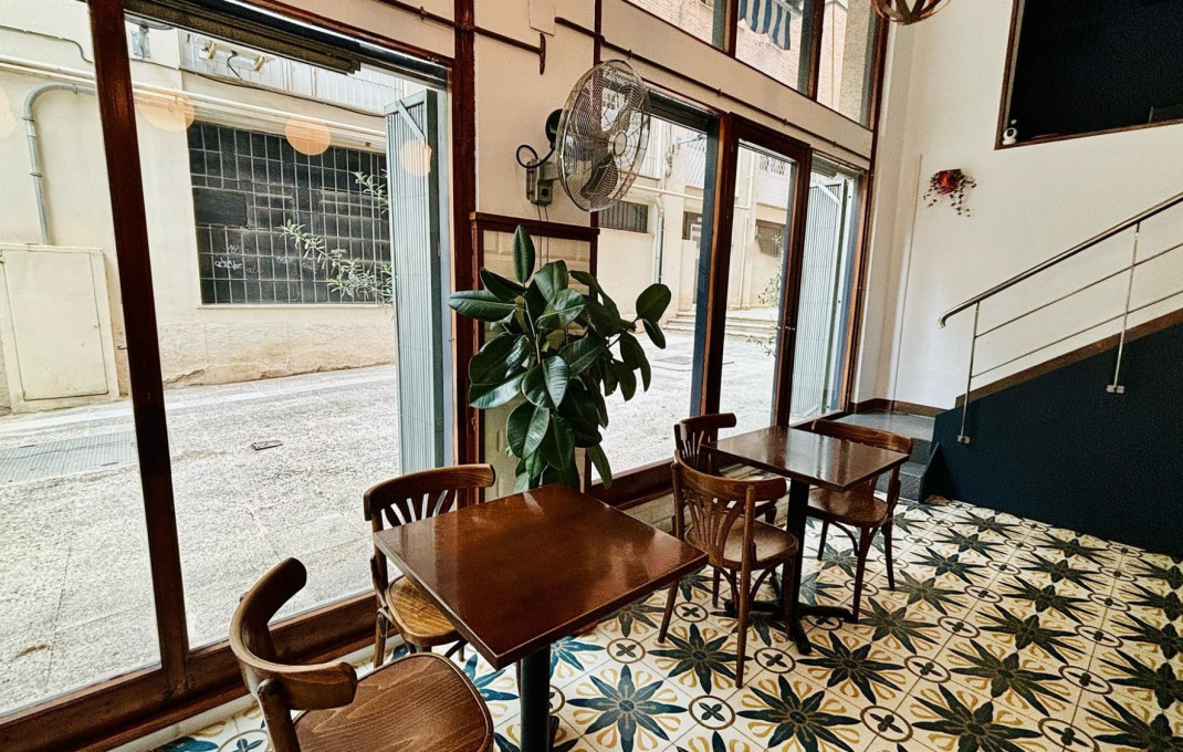 Traspaso - Bar- C1 -
Barcelona - Sarria-Sant Gervasi