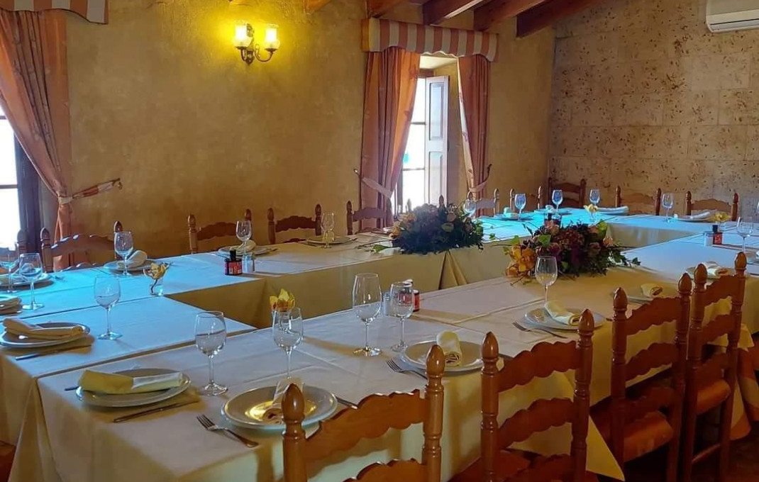 Transfert - Restaurant -
Mallorca - Sencelles