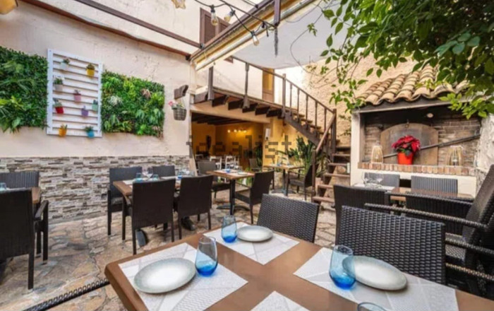Transfert - Restaurant -
Mallorca - Sencelles