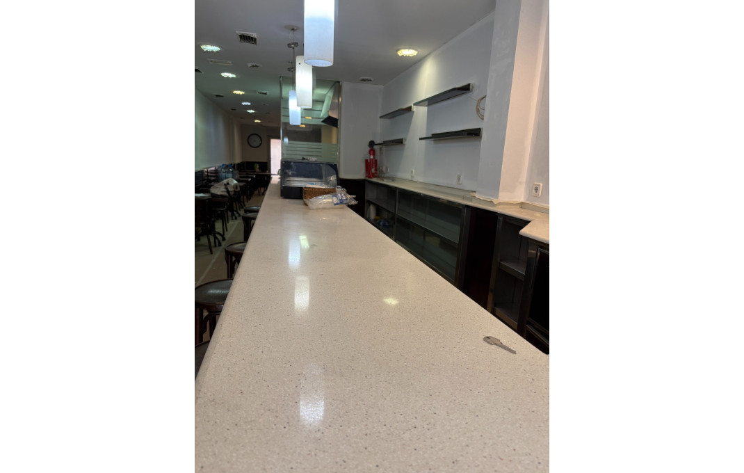 Traspaso - Bar-Cafeteria -
Sant Boi de Llobregat - La Montayeta