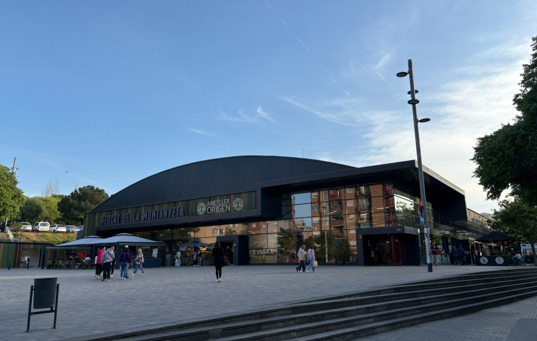 Traspaso - Bar-Cafeteria -
Sant Boi de Llobregat - La Montayeta