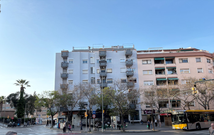 Traspaso - Bar-Cafeteria -
Sant Boi de Llobregat - La Montayeta