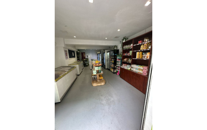 Traspaso - Tiendas -
Barcelona - Sagrada familia