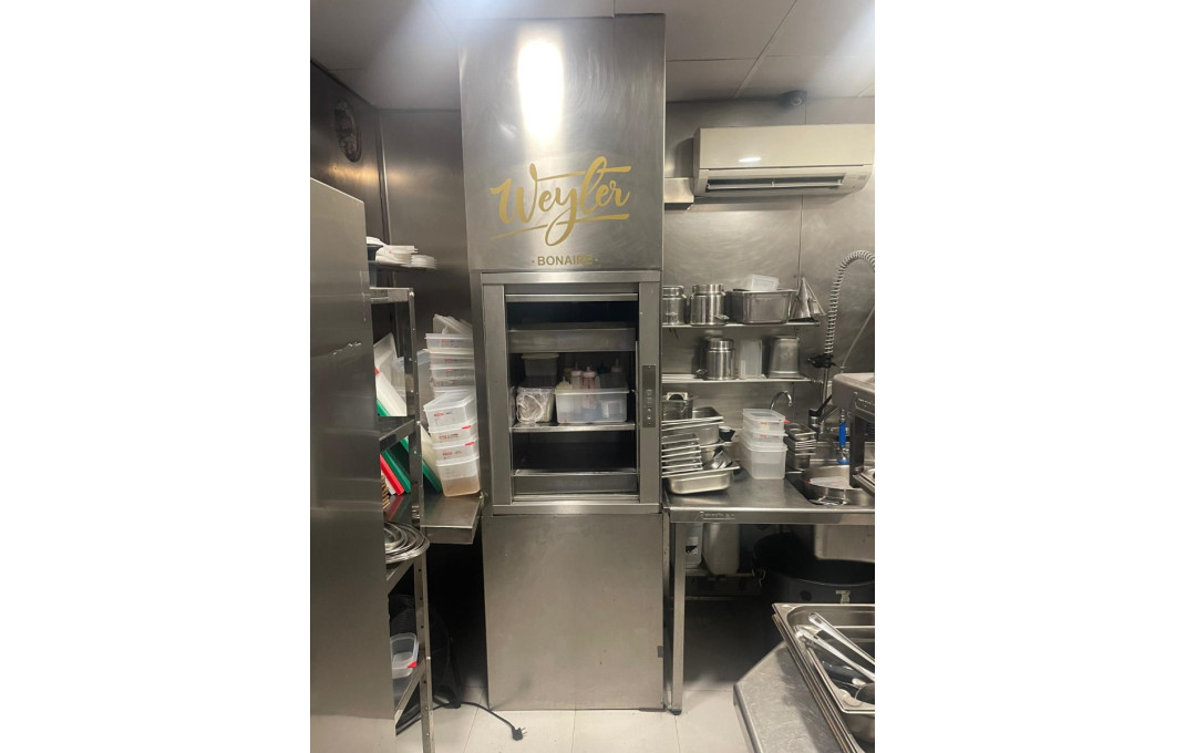 Transfert - Bar Restaurante -
Palma de Mallorca - Palma